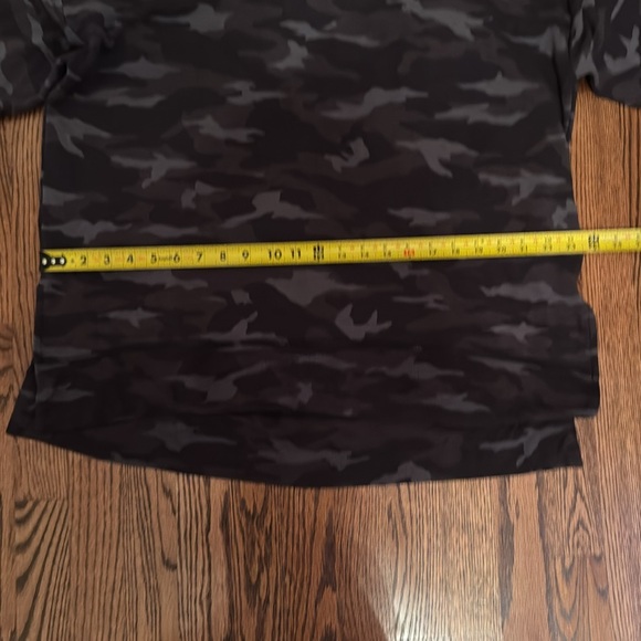 Athleta camo sweatshirt - Picture 6 of 6